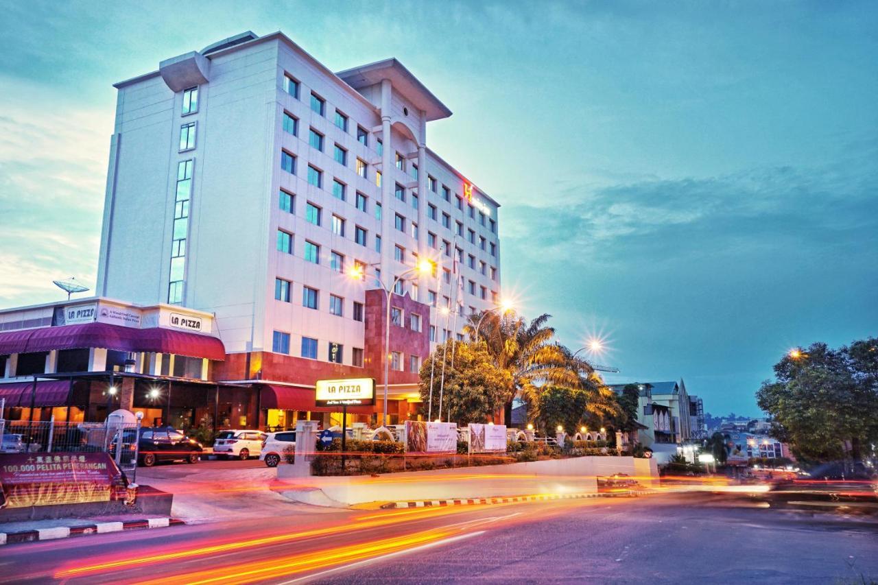 Swiss-Belinn Baloi Batam Nagoya Exteriér fotografie